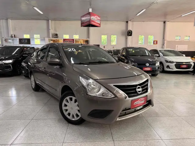 Carro Nissan Versa 2020 1.0 12V (Flex)
