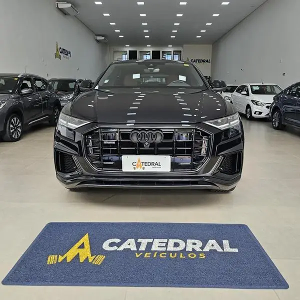 Carro Audi Q8 2020 3.0 TFSI Performance Black Quattro S Tronic
