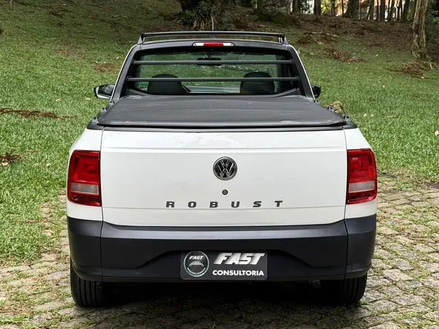 Carro Volkswagen Saveiro 2023 Robust 1.6 CS MPI