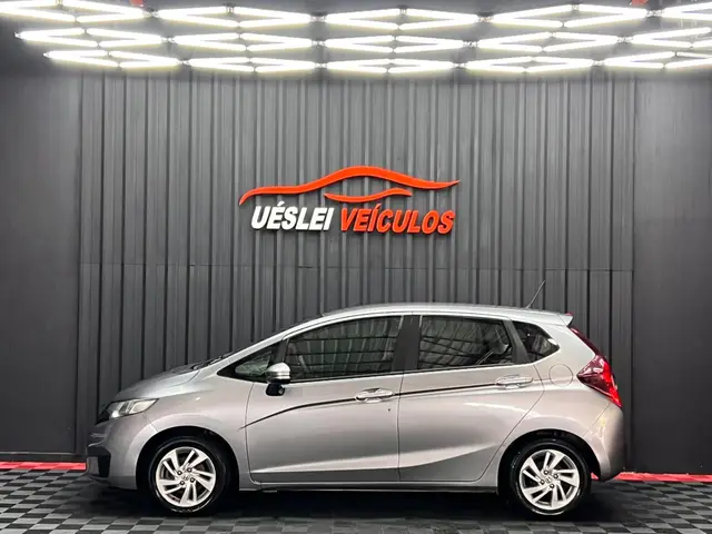 Carro Honda Fit 2015 1.5 16v LX (Flex)