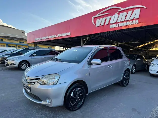Carro Toyota Etios 2013 XS 1.3 (Flex)