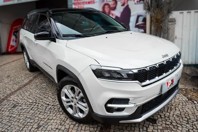 Carro Jeep Commander 2025 Longitude 1.3 T270