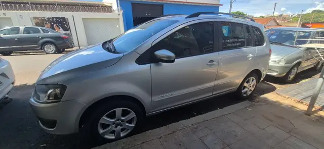 Carro Volkswagen SpaceFox 2011 1.6 8V Trend (Flex)