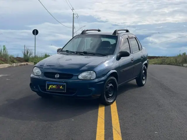 Carro Chevrolet Classic 2003 Corsa Sedan  1.6