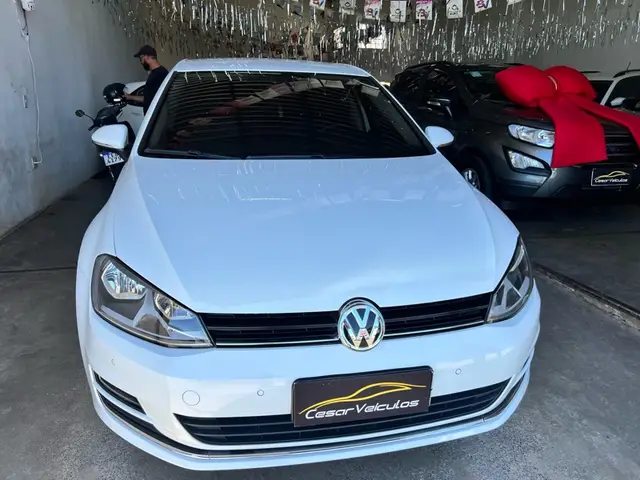 Carro Volkswagen Golf 2017 Highline 1.4 TSI Total Flex Aut.