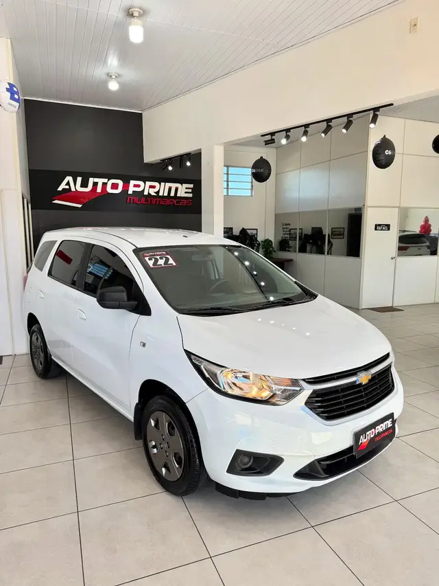 Carro Chevrolet Spin 2022 LS 1.8 (Flex)
