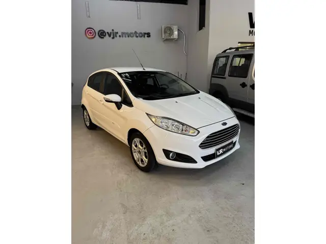 Carro Ford Fiesta Hatch 2014 SE 1.6