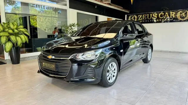 Carro Chevrolet Onix Plus 2023 LT 1.0
