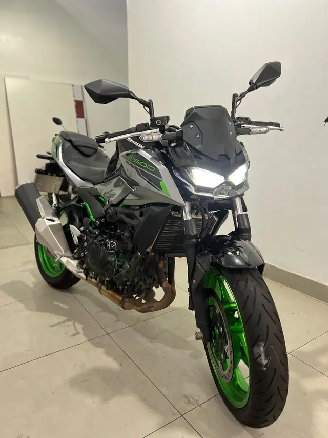Moto Kawasaki Z 2025 500 SE