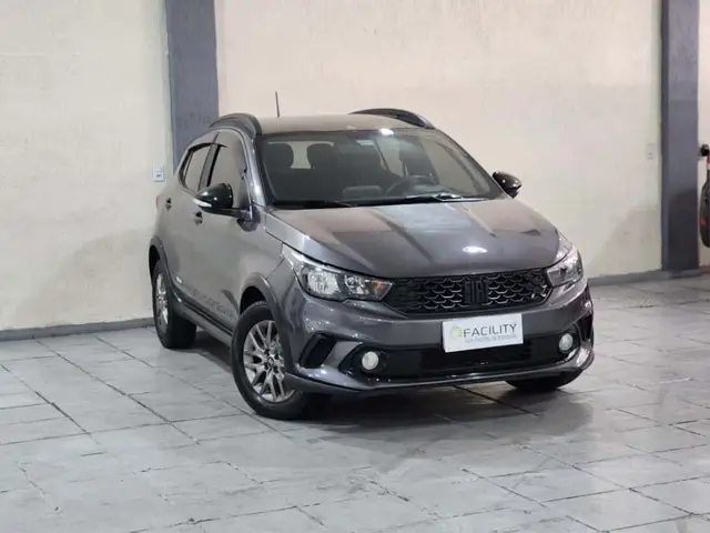 Carro Fiat Argo 2021 Trekking 1.3 (Flex)