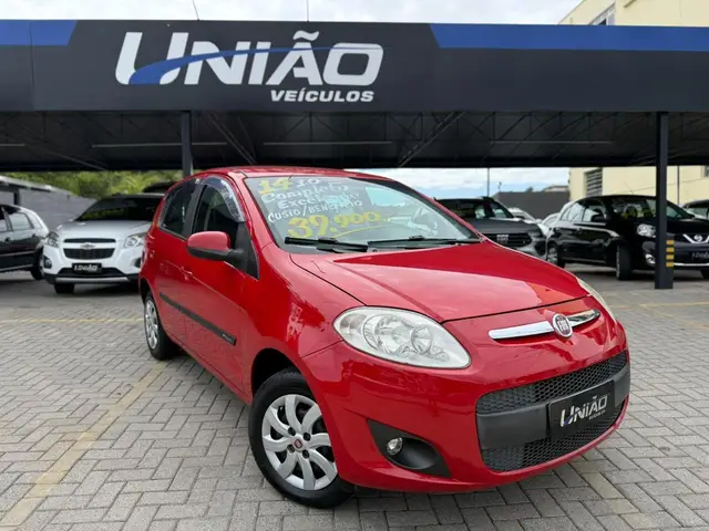 Carro Fiat Palio 2014 Attractive 1.0 8V (Flex)