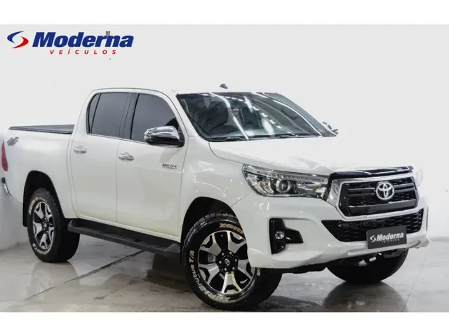 Carro Toyota Hilux Cabine Dupla 2019 Hilux 2.8 TDI SRX CD 4x4 (Aut)