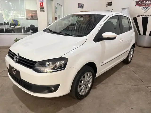 Carro Volkswagen Fox 2013 1.6 VHT Prime (Flex)