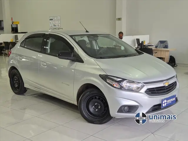 Carro Chevrolet Onix 2018 1.4 Advantage SPE/4 (Aut)