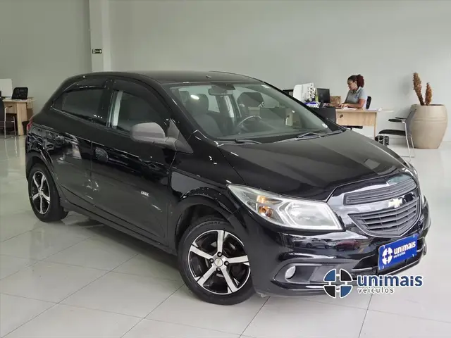 Carro Chevrolet Onix 2018 1.0 Joy SPE/4