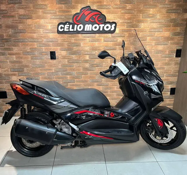 Moto Yamaha XMax 2022 250 (ABS)
