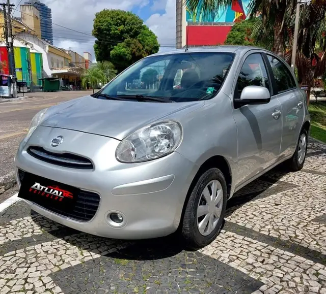 Carro Nissan March 2013 1.0 16V (Flex)
