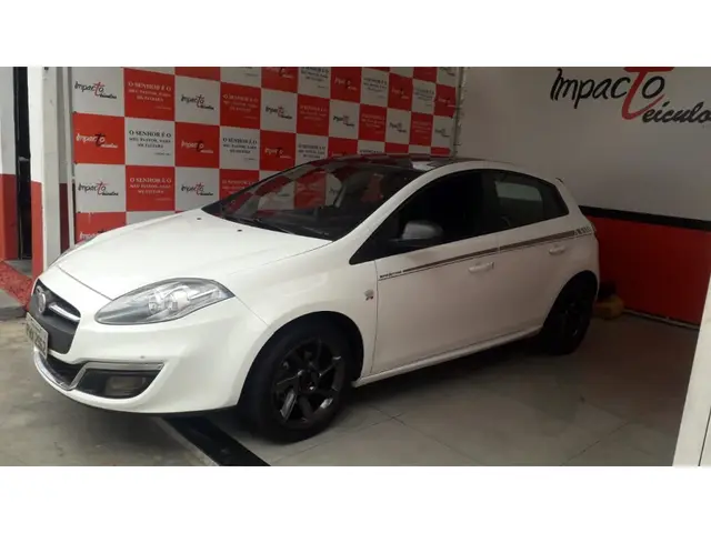 Carro Fiat Bravo 2016 Sporting 1.8 16V (Flex)