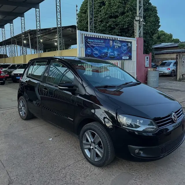 Carro Volkswagen Fox 2013 1.6 VHT (Flex)