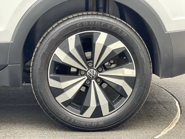 Carro Volkswagen T-Cross 2024 1.4 TSI Highline (Aut) (Flex)