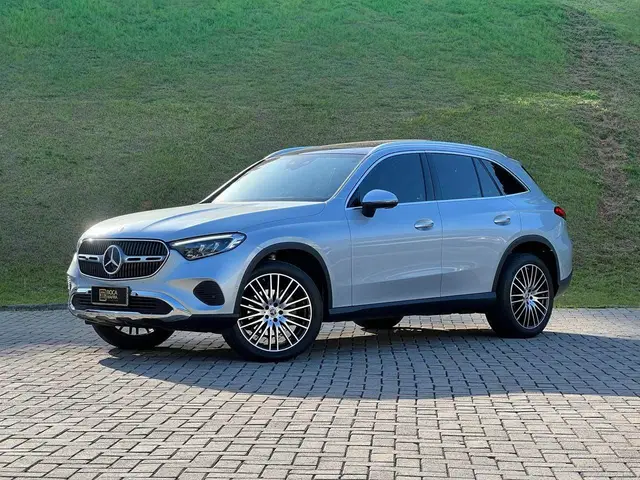 Carro Mercedes-Benz GLC 300  2024 AMG Line Coupe 4M 2.0 TB Aut.