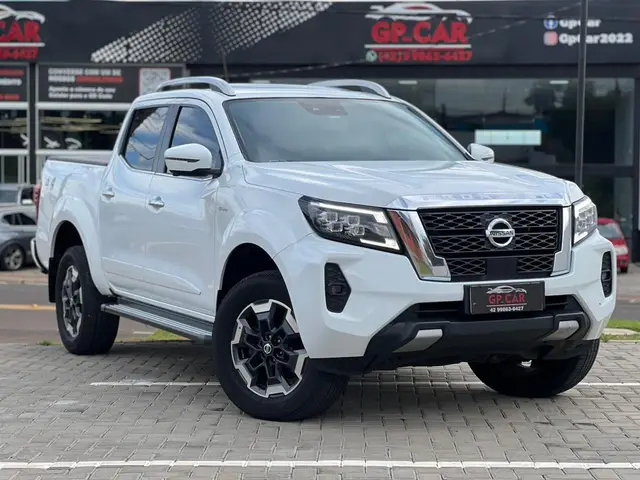 Carro Nissan Frontier 2023 2.3 TD CD Platinum 4x4