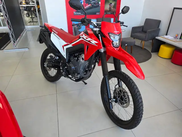 Moto Honda XR 300L 2025 Tornado