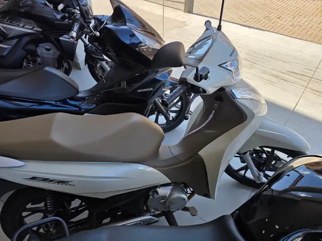 Moto Honda Biz 125i 2024 Flex