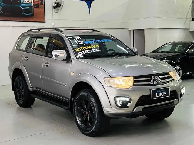 Carro Mitsubishi Pajero Dakar 2015 3.2 DI-D HD 4WD