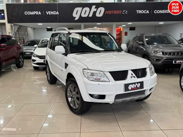 Carro Mitsubishi Pajero TR4 2014 2.0 16V 4x2 (Flex) (Aut)