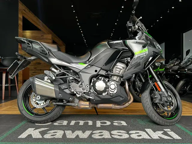 Moto Kawasaki Versys 2024 1000