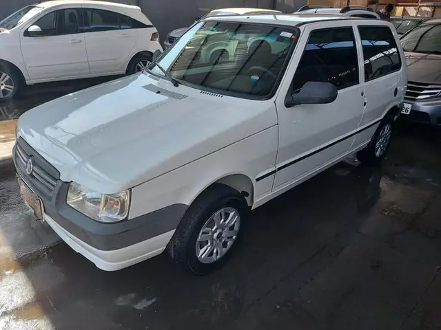 Carro Fiat Uno Mille 2013 Fire Economy 1.0 (Flex) 2p