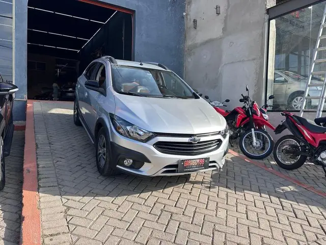 Carro Chevrolet Onix 2018 1.4 Activ SPE/4