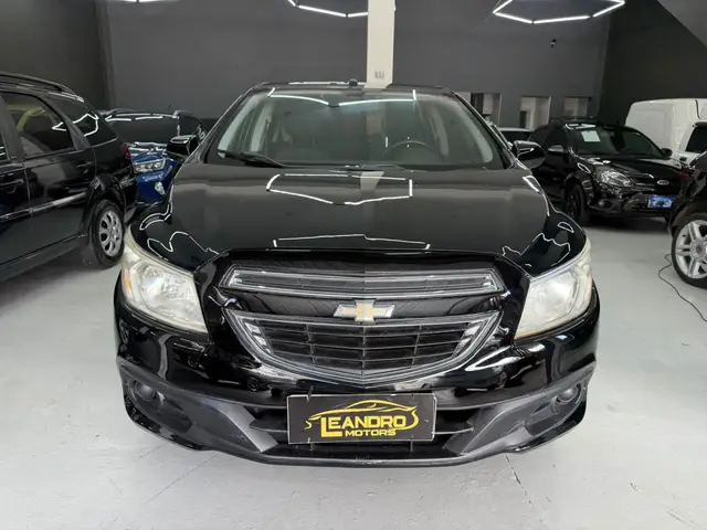 Carro Chevrolet Onix 2014 1.0 LT SPE/4