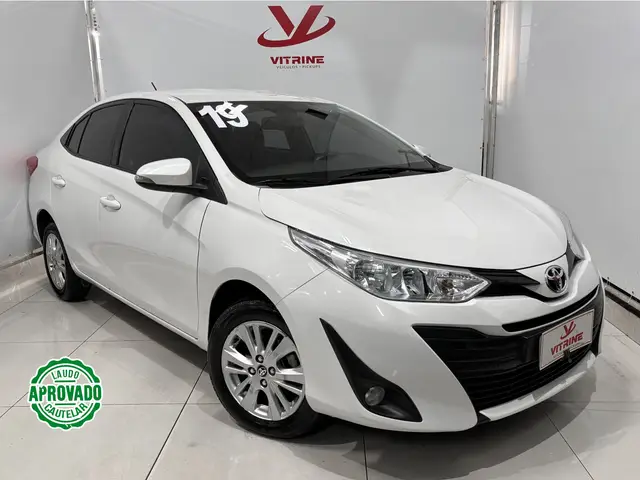 Carro Toyota Yaris Sedan 2019 1.5 XL (Flex)