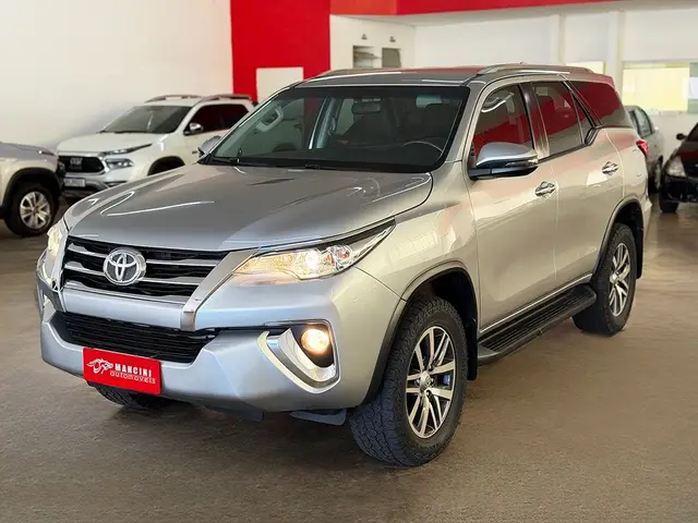 Carro Toyota SW4 2018 2.7 SRV 7L 4x2 (Aut) (Flex)