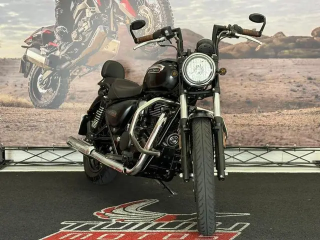 Moto Royal Enfield Meteor 350 2023 Stellar