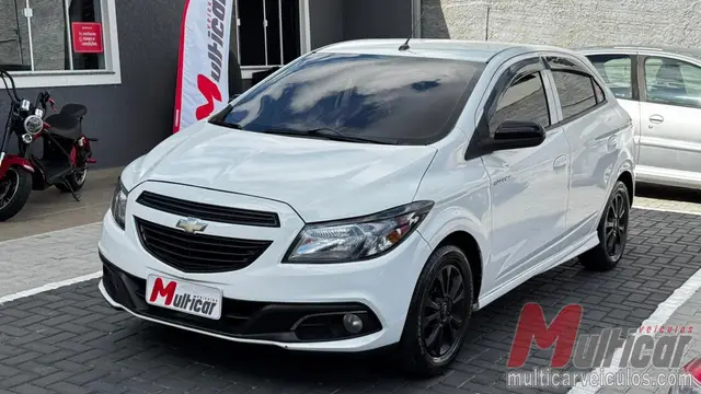 Carro Chevrolet Onix 2015 1.4 Effect SPE/4