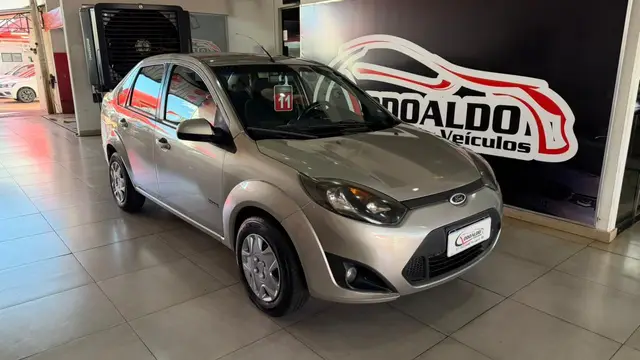 Carro Ford Fiesta Sedan 2011 1.6 (Flex)