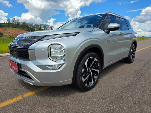 Carro Mitsubishi Outlander 2026 HPE-S PHEV