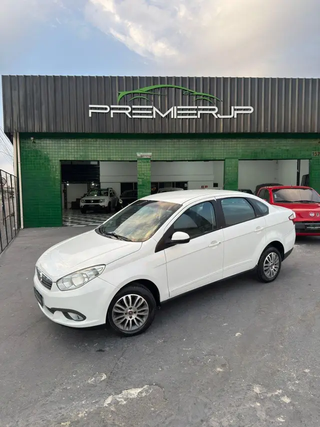 Carro Fiat Grand Siena 2016 Evo Attractive 1.4 8V (Flex)