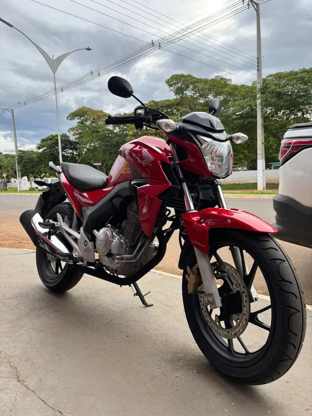 Moto Honda CB 250F Twister 2016 Standard