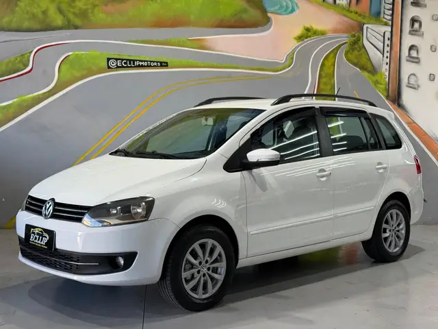 Carro Volkswagen SpaceFox 2013 1.6 8V Trend (Flex)