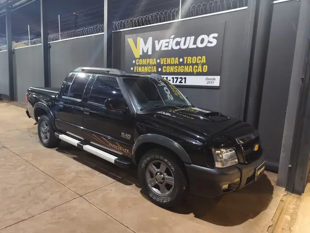 Carro Chevrolet S10 Cabine Dupla 2011 S10 Rodeio 2.4 Flexpower 4X2 (Cab Dupla)