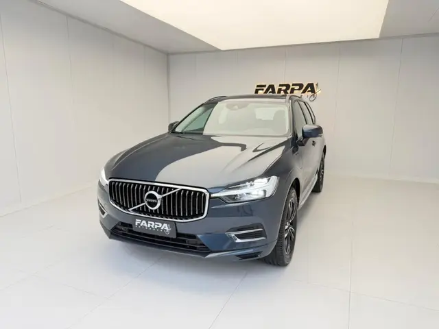 Carro Volvo XC60 2021 Momentum T8 2.0 Hybrid AWD (Aut)