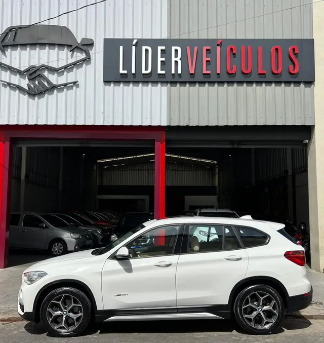 Carro BMW X1 2017 2.0 sDrive20i GP ActiveFlex