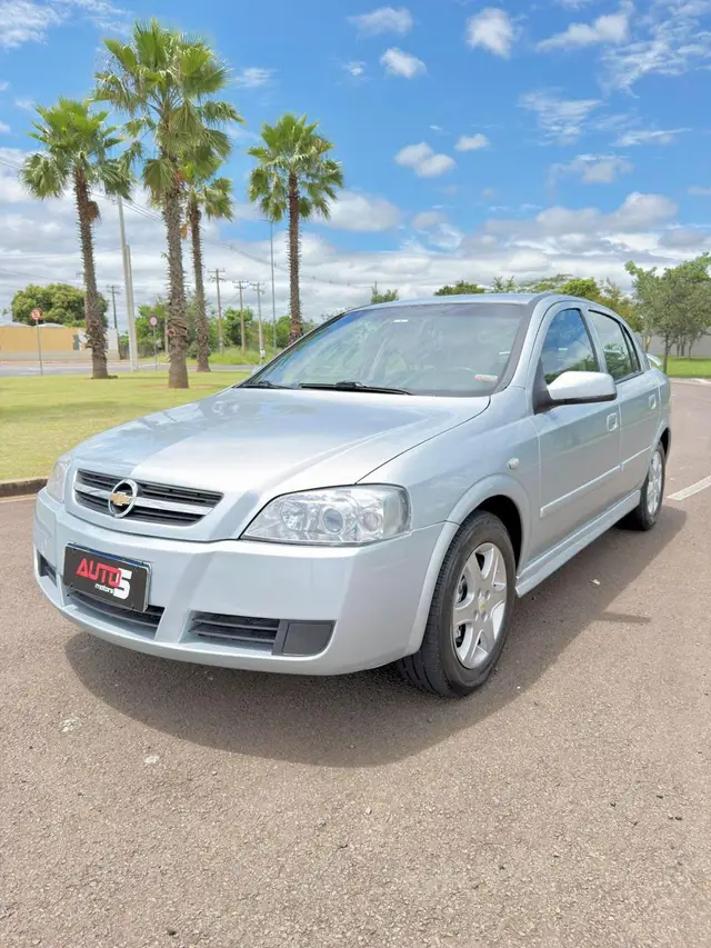 Carro Chevrolet Astra Hatch 2009 Advantage 2.0 (Flex)
