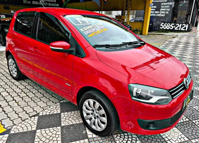 Carro Volkswagen Fox 2014 1.0 TEC (Flex) 4p