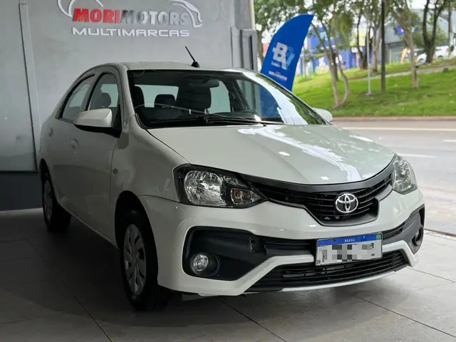 Carro Toyota Etios Sedan 2019 X 1.5 (Aut) (Flex)