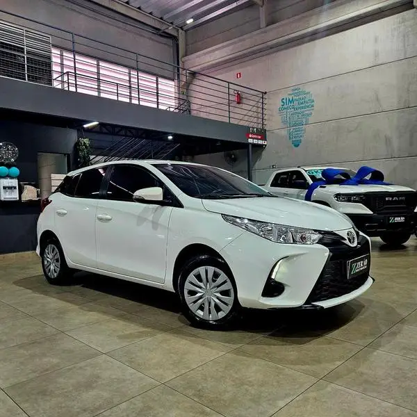 Carro Toyota Yaris 2024 XL 1.5 (Flex) (Aut)